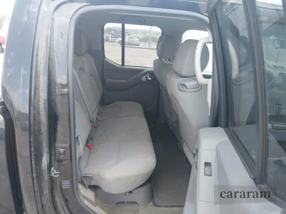 2005 Nissan Frontier SE