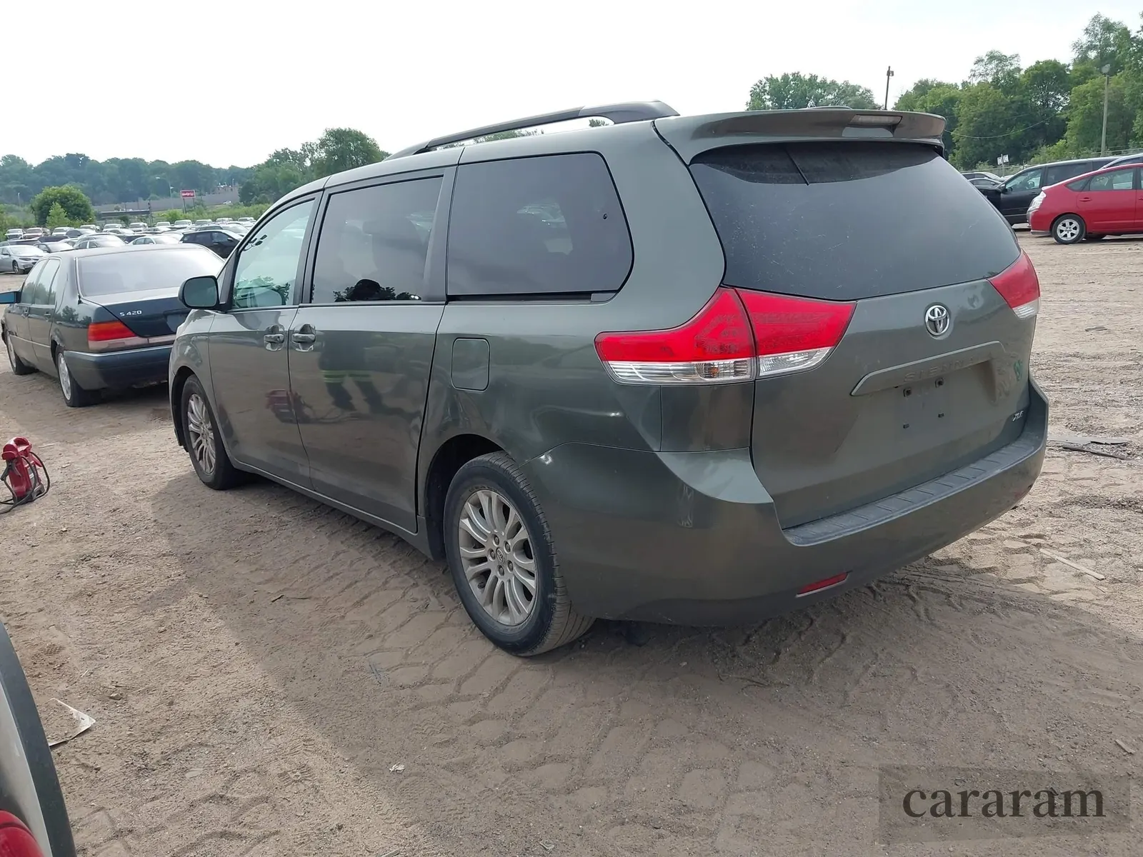 2012 Toyota Sienna XLE AAS