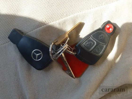 2005 Mercedes-Benz C 320