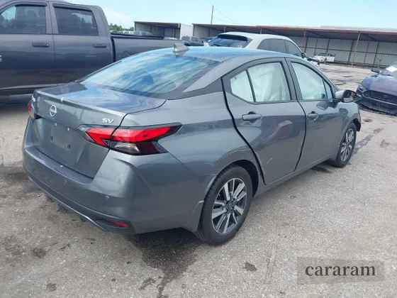 2024 Nissan Versa SV