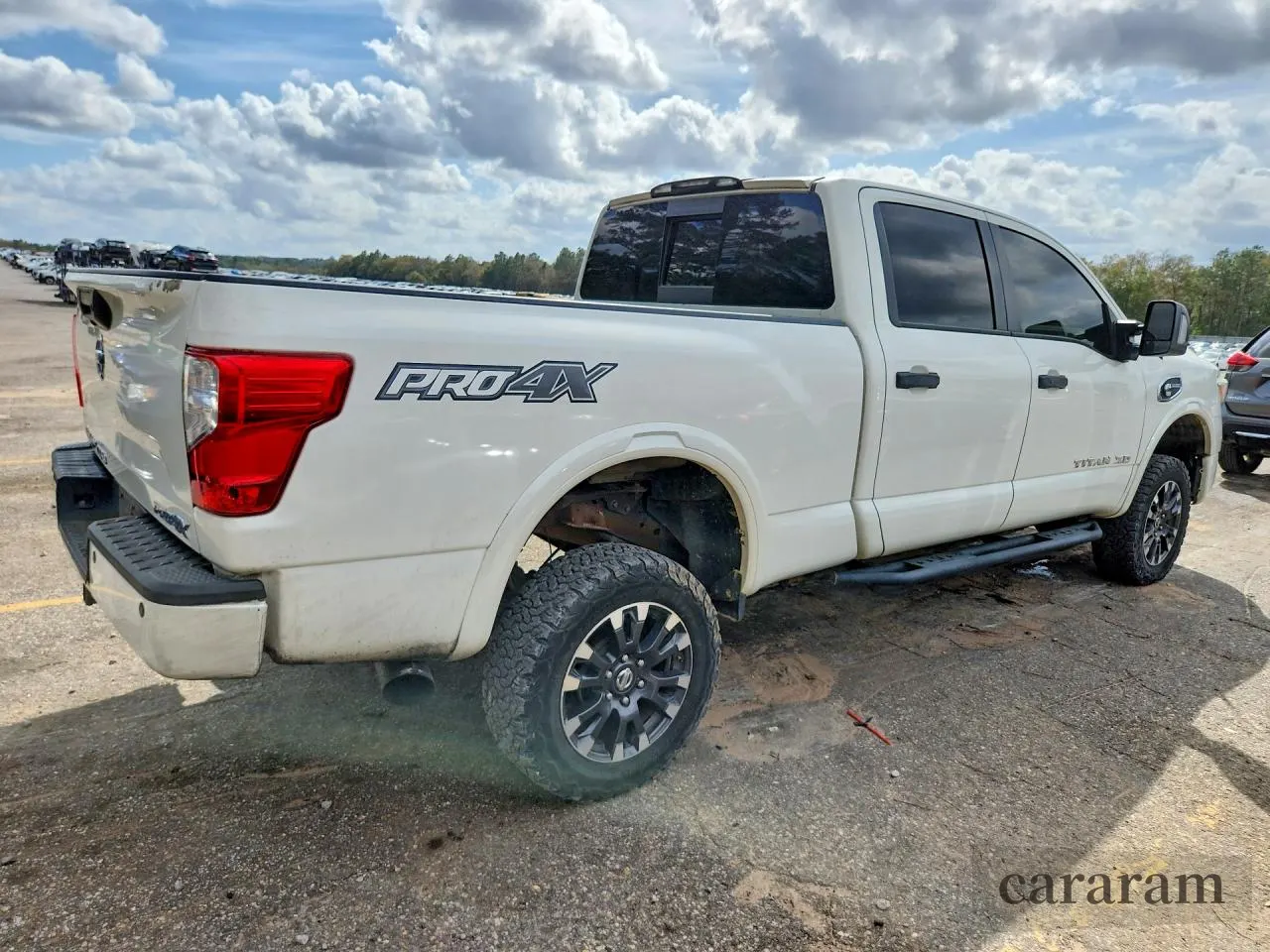 2018 Nissan Titan SV