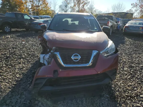 2019 Nissan Kicks SV