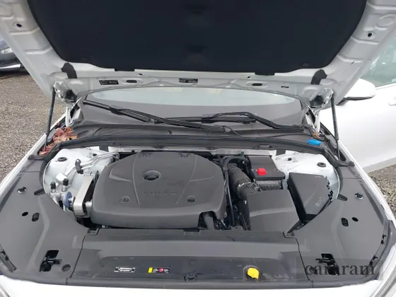 2018 Volvo S90 Momentum