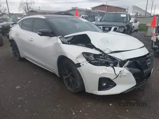 2023 Nissan Maxima SR
