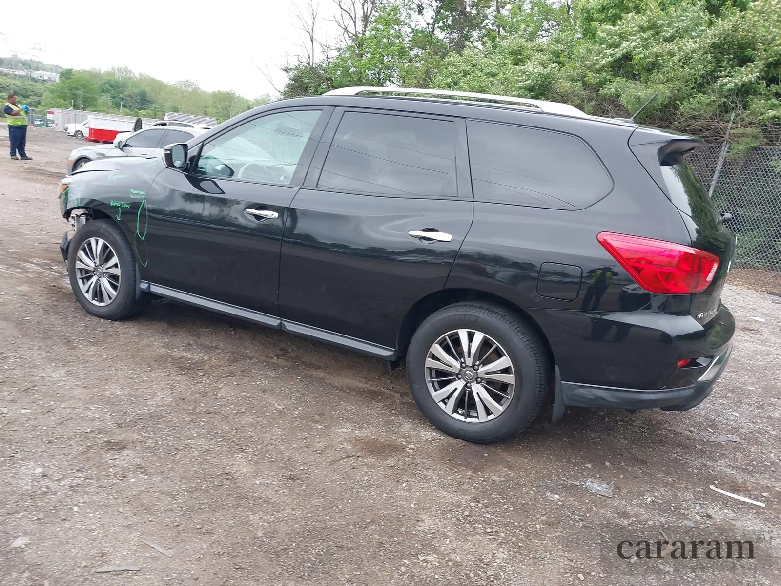 2018 Nissan Pathfinder SL