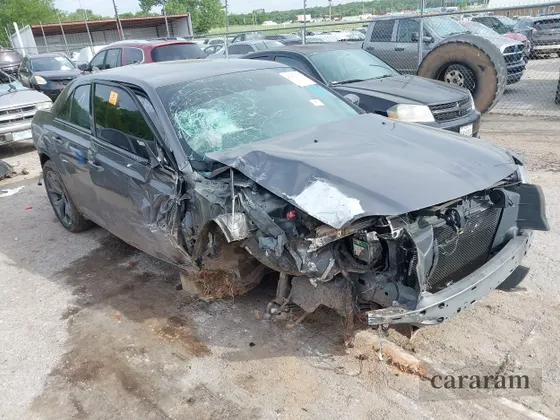 2022 Chrysler 300 Touring L
