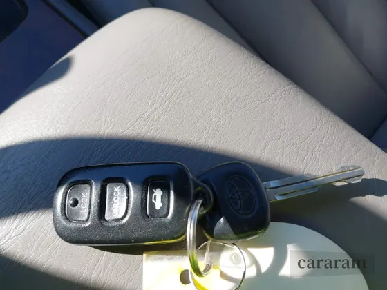 2003 Toyota Avalon XLS
