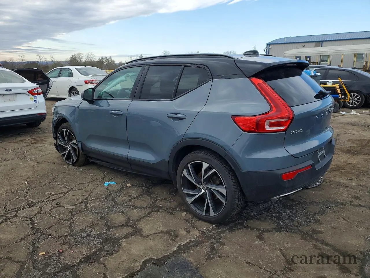 2020 Volvo XC40 R-Design