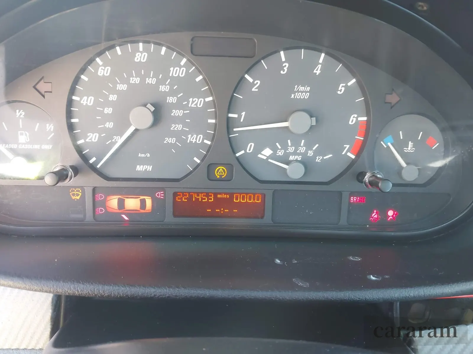 2002 BMW 3 Series 325Ci