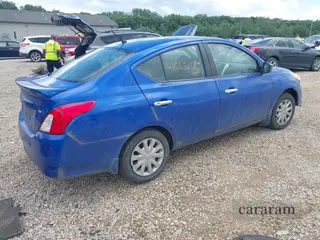 2017 Nissan Versa SV