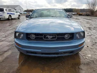 2006 Ford Mustang Standard