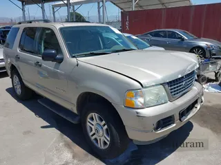 2004 Ford Explorer XLT