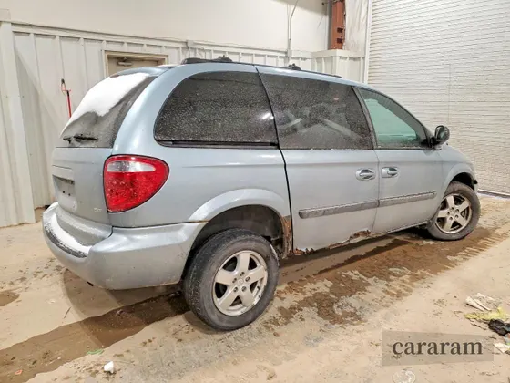 2005 Dodge Caravan SXT