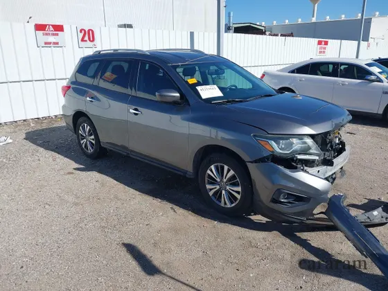 2019 Nissan Pathfinder SV
