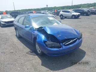 2003 Ford Taurus SE Standard