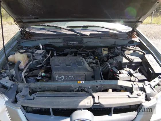 2004 Mazda Tribute ES