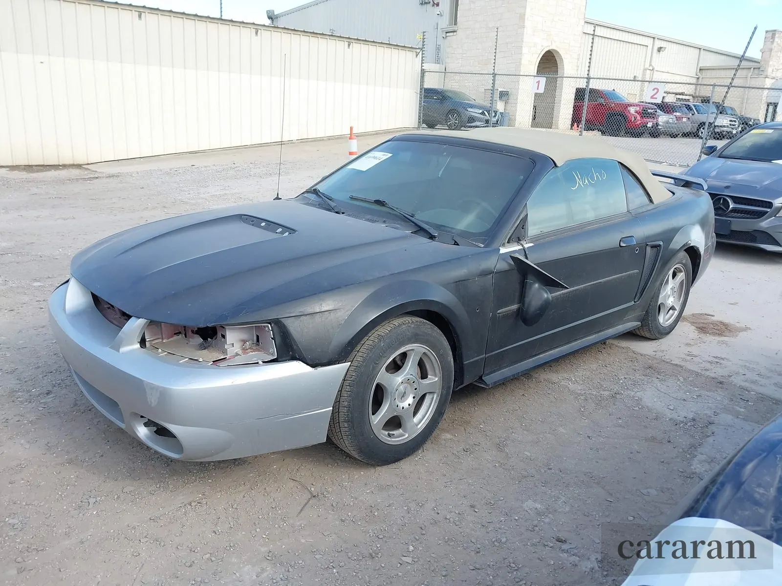 2004 Ford Mustang Deluxe