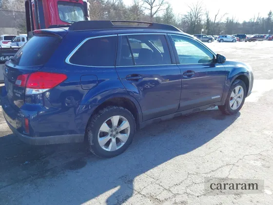 2010 Subaru Outback Limited Power Moon