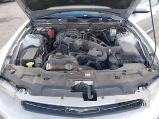 2011 Ford Mustang V6