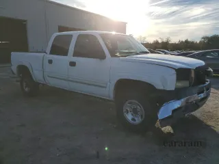 2004 Chevrolet Silverado 2500HD LS