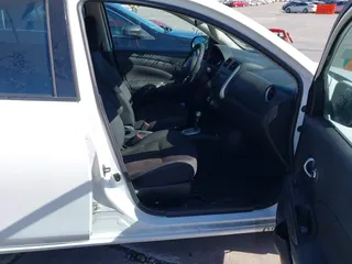 2014 Nissan Versa SV