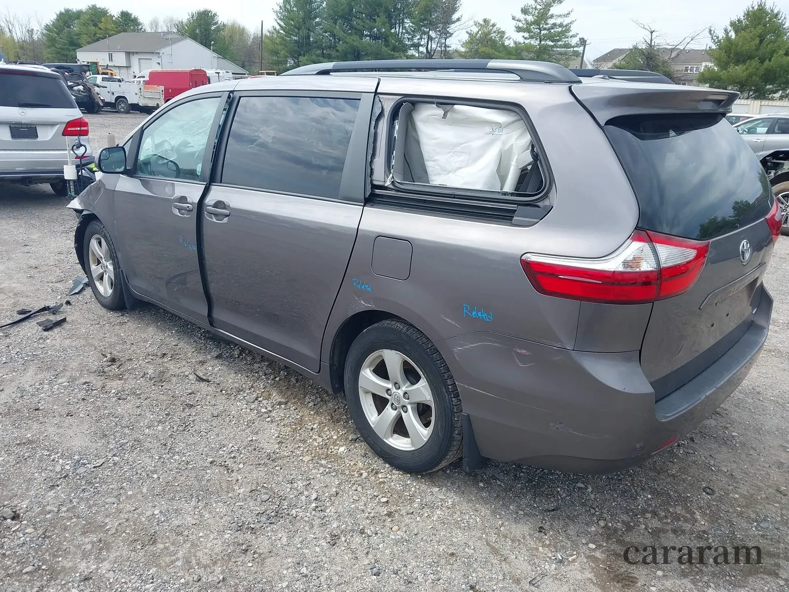 2015 Toyota Sienna LE AAS