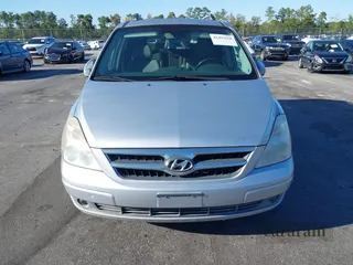 2007 Hyundai Entourage GLS