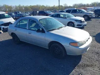 1999 Ford Escort SE