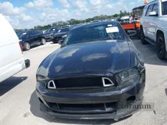 2014 Ford Mustang V6