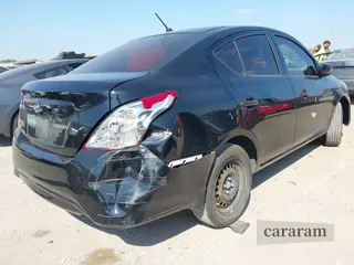 2016 Nissan Versa SV