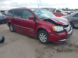2012 Chrysler Town & Country Touring