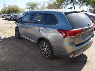 2018 Mitsubishi Outlander ES