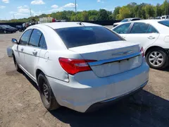 2014 Chrysler 200 LX