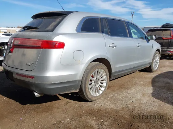 2010 Lincoln MKT
