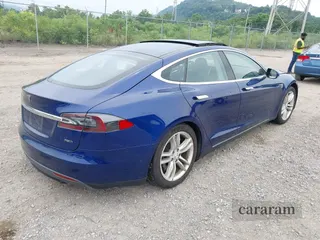 2015 Tesla Model S 85D