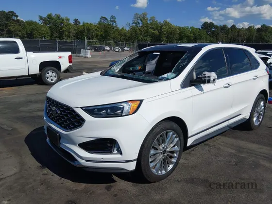 2020 Ford Edge Titanium