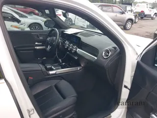 2021 Mercedes-Benz GLB 250