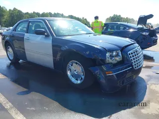 2005 Chrysler 300 Touring