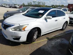 2015 Nissan Altima SV