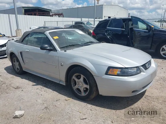 2004 Ford Mustang Deluxe