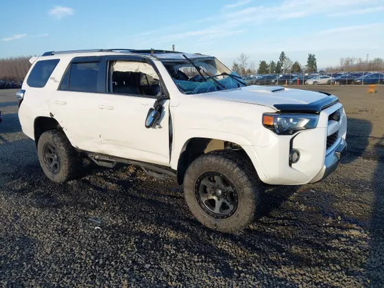 2017 Toyota 4Runner SR5 Premium