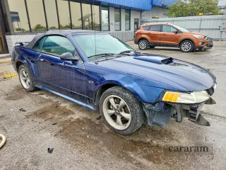 2001 Ford Mustang GT Deluxe