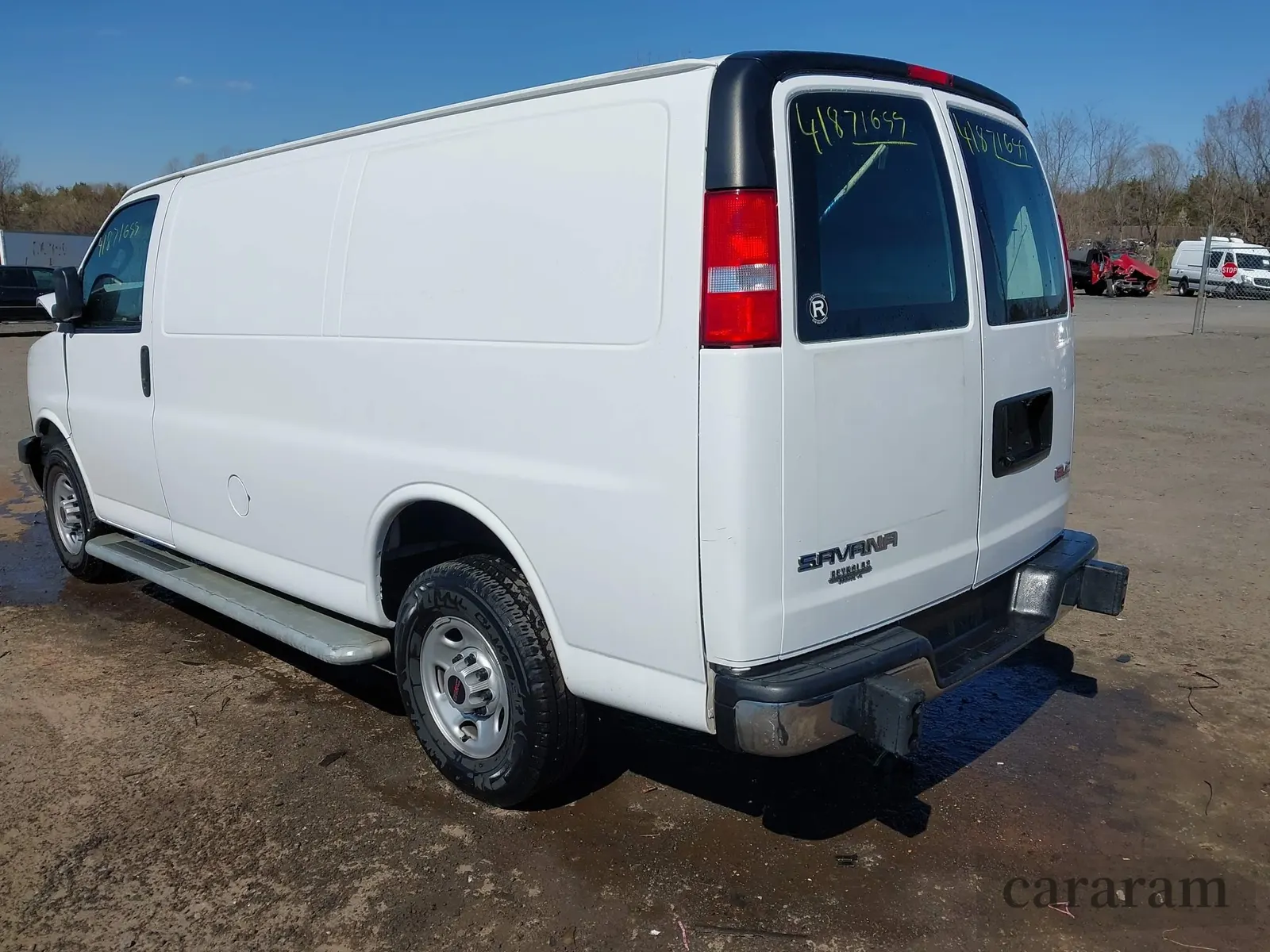 2021 GMC Savana Cargo