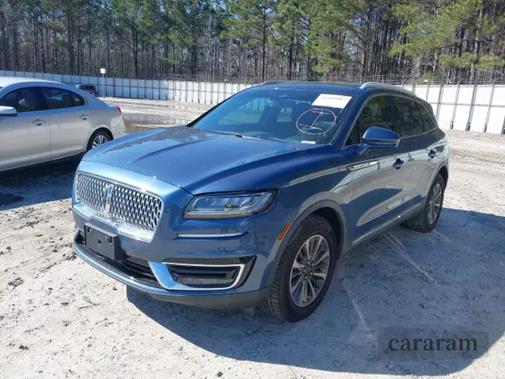 2019 Lincoln Nautilus Select