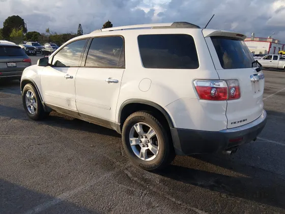 2011 GMC Acadia SLE