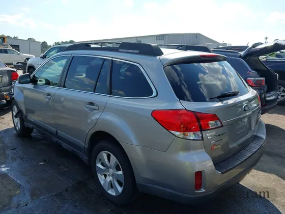 2011 Subaru Outback Limited Power Moon