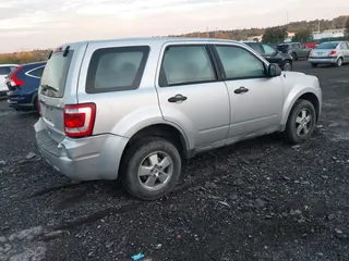2011 Ford Escape XLS