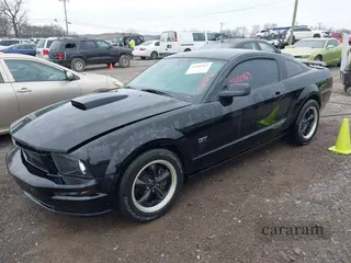 2007 Ford Mustang GT Deluxe
