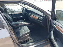 2010 BMW X5 30i