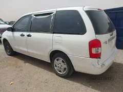 2000 Mazda MPV DX